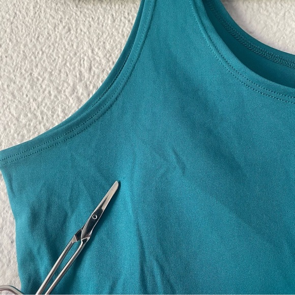 Notations Basic Tank Top Blouse Women’s M Teal Sleeveless Lightweight Stretch - Picture 4 of 8